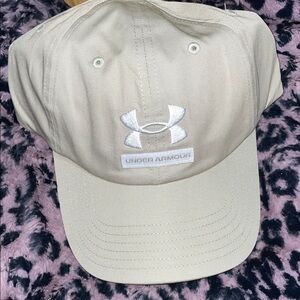 New under Armour Beige Cap